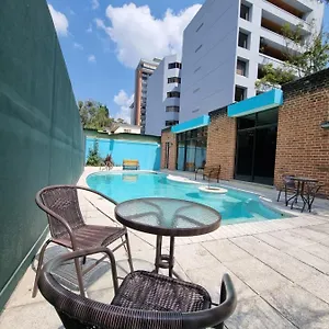 https://central-hostel.guatemalaantiguahotels.com